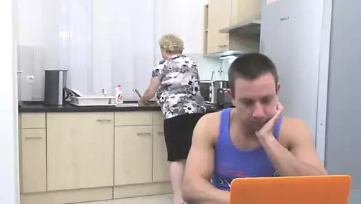 Tabu seks ile büyük anneanne ve oğlan derleme ev yapımı