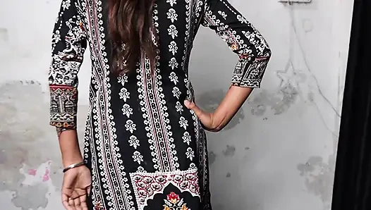 Üvey oğlum gelene kadar amımı yaladı.