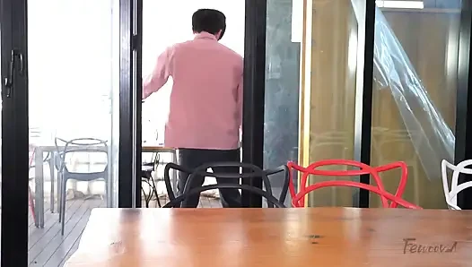 Geceden korkan genç bir hanımın kasık koruması