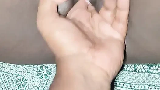 Karım içine bir şişe bira koydu.