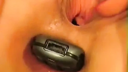 Cellphone Phone in Asshole Pussy Gaping
