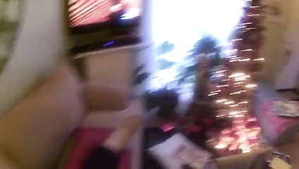 Sarışın anneanne 64 emmek ve yutmak