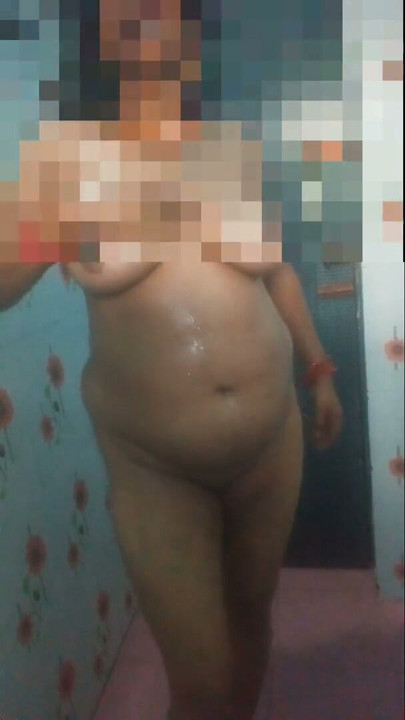 Desi Style Sexy Dance in Bathroom Sexy Aunty Big Ass Aunty Kolkata Aunty Local Aunty Pussy Aunty Badi Aunty Hard Core… | Clip 1
