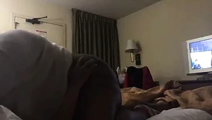 Büyük zenci yarağı beni iyi sikiyor