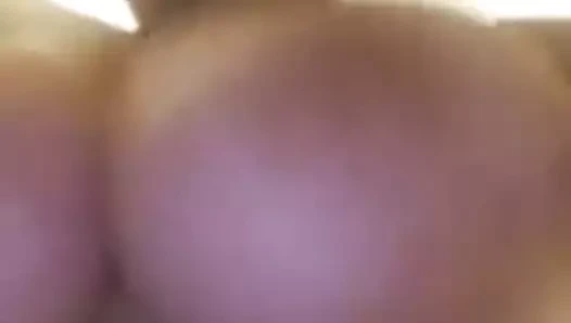 Aptal sürtük göğüsleri