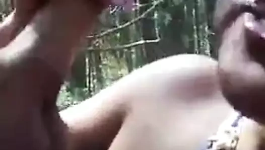 Desi kız verir oral seks