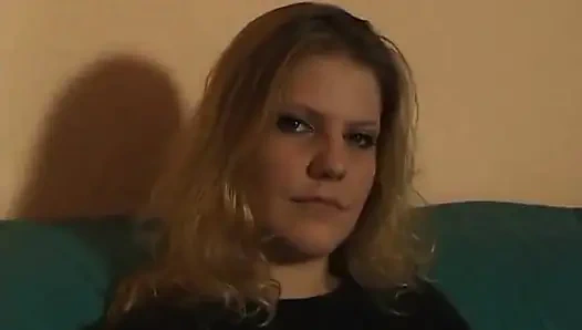 Corinna, Alman üvey annenin biraz ekstraya ihtiyacı var