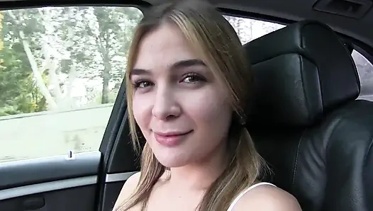 Sulu at kuyruklu oral seks