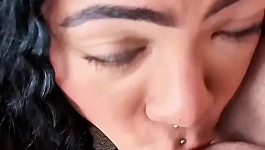 Daha sert sikiş için uğradı - esmer gostosa bakış açısıyla aşırı kovboy kız biniyor