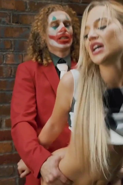 Блейк Блоум как Харли Квинн жестко трахает Joker - порно Джокер, косплей-пародия