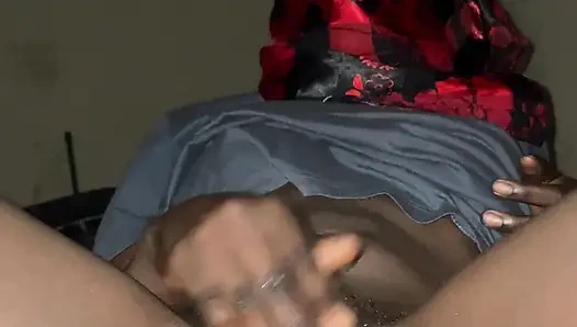 Black babe masturbate till orgasm