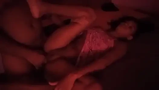 Üvey kızım bana kıçını veriyor