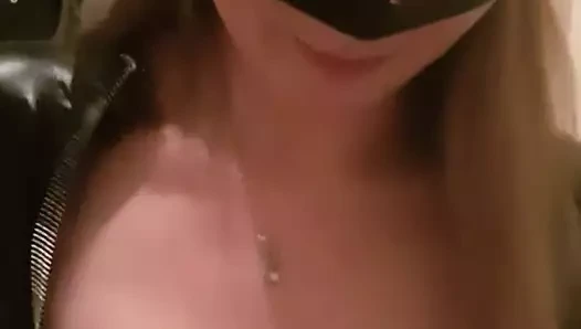 kedi kadın oral seks