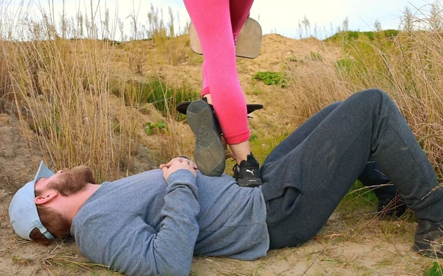 Çizmeli açık havada çiğneme, amatör kadın egemenliği jozi çiğneme