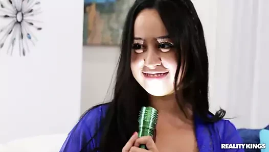 İlk buluşmada oral seks yaptı