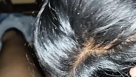 Üvey kız kardeş gırtlağına kadar alıyor ve sikişiyor