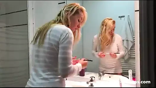 Yanıp sönen benim kedi içinde kamu içinde cassis