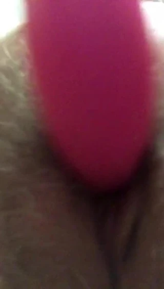 mi piace giocare con il mio vibratore mmmm