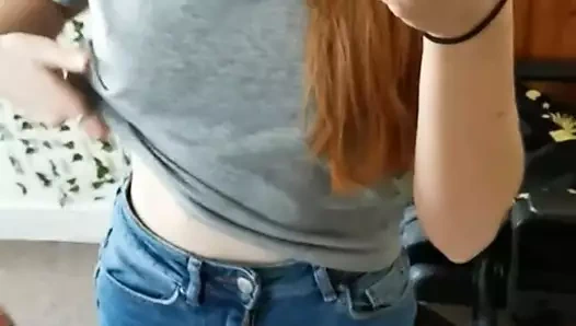 Alman leonie mükemmel klitorisini 18 yaşında gösteriyor