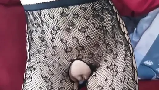 Küçük hatun dildoyla götünü emiyor ve sikiyor (onlyfans'imde tam video)