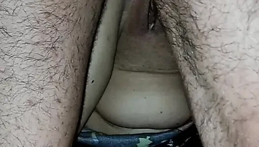 Amatör Anal Çift Penetrasyonu Sever Ve Alır