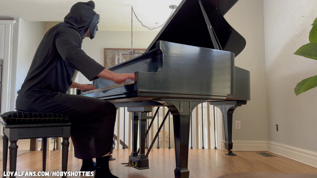 Masked Piano Player Face Fucks & Cums On Pretty Young Slut’s Face