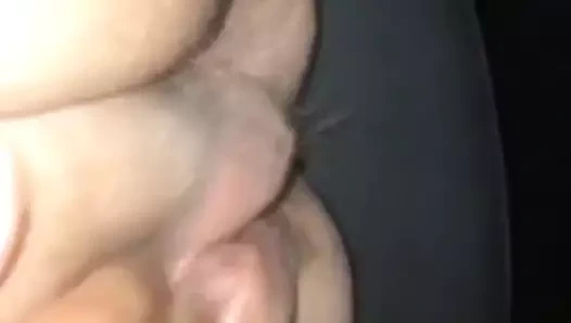 Femme au foyer doigte sa chatte mom milf cougar mouiller wet