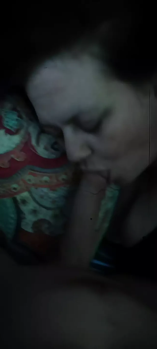 Boyfriend wakes me up cause he wants me to suck his dick