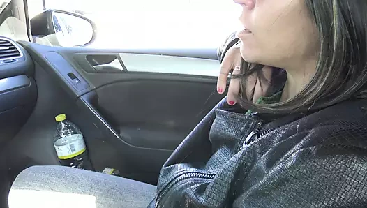 Tabu aile: üvey anne 18 yaşındaki üvey oğluna elle muamele çekiyor