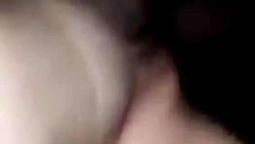 Küçük göğüsler desi eş