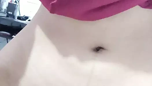 O dürtüyü tutamıyor ve binmek için üstüme çıkıyor