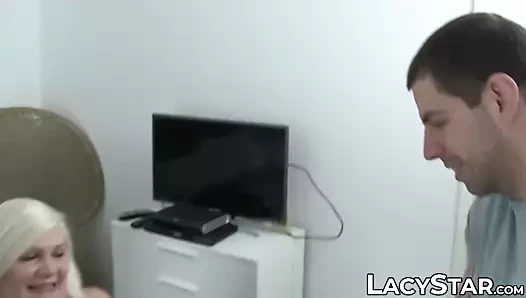 Şişman gilf lacey yıldız içinde bir üçlü kavşak ile onu üvey kızı