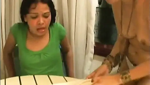 Allissa ile tükürme kahvaltısı