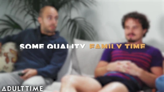 Yetişkinlik zamanı – reagan foxx azgın üvey oğluyla sinsi bir hal alıyor