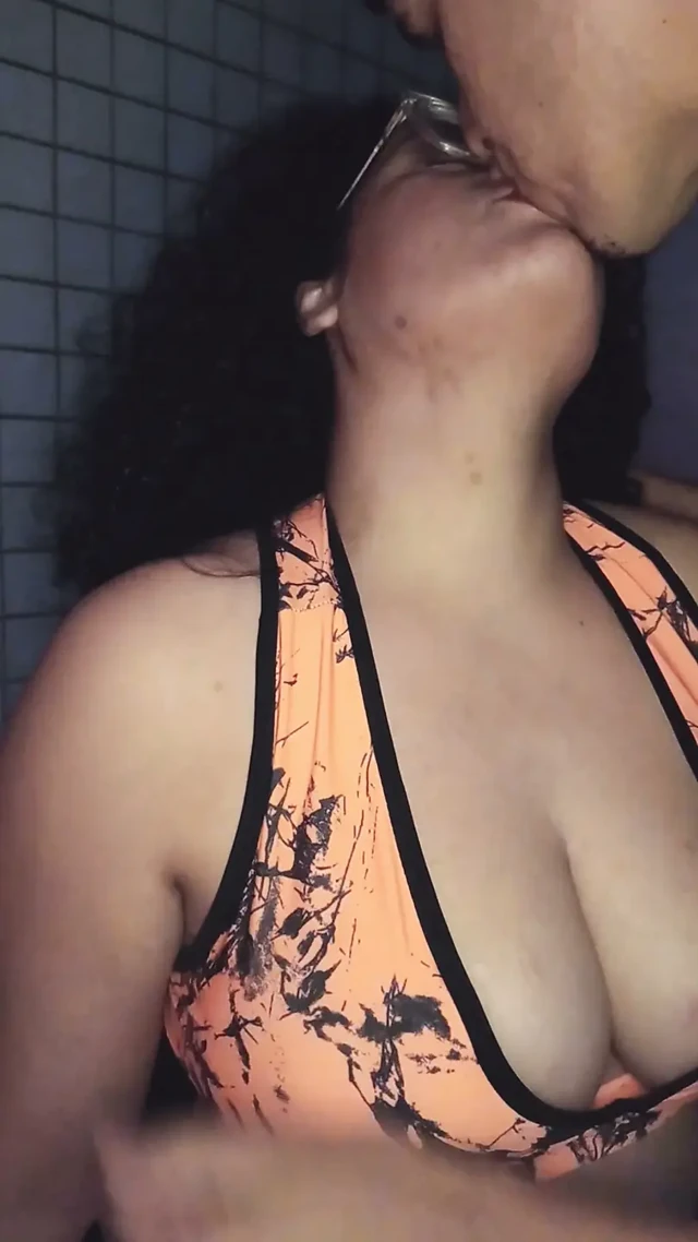 Cuckold Aşağılama Fantezisi Üvey Kız Kardeş Paylaşımı Yetişkin Rol Yapma