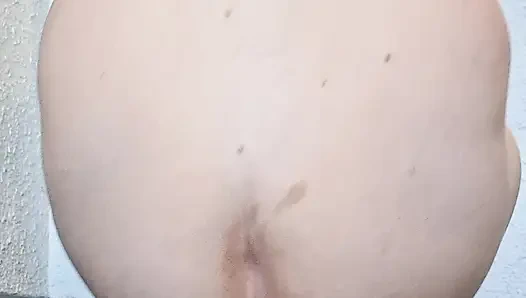 Meme uçlarına ve lopette deliği işkencesi