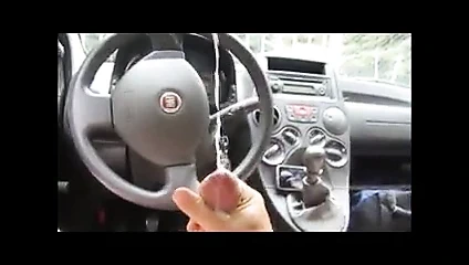 Arabada mastürbasyon, güzel büyük cumshot