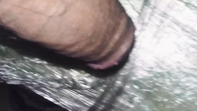 Kolombiyalı porno süt dolu büyük bir kalın penis