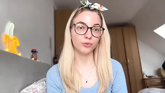 Onu 5329 dolardan ve yeni bir ysl çantasından boşalttim! (findom hikayesi)