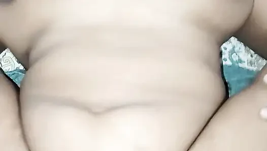 Kız Arkadaşım Çok Sert Sevişti, Sünnetsiz Tam Video. Zevki Hissetmek Için Kulaklıkları Kullanma Ya Da Atlama Yapma.