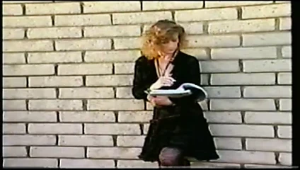 kız öğrenci yurduna doğru yalama