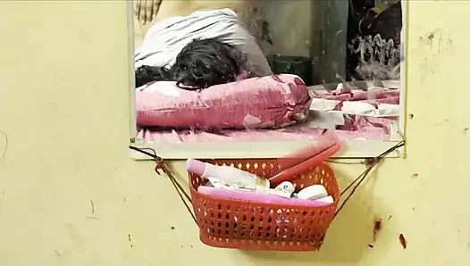 Hintli desi üvey baba ateşli, üvey kızıyla seks yapıyor, Hintçe ses sezonu 02