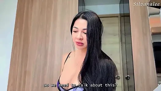 Üvey annem beni mastürbasyon yaparken yakalıyor, ben de onu izlerken