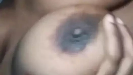 GÖĞÜSLERIM BÜYÜK