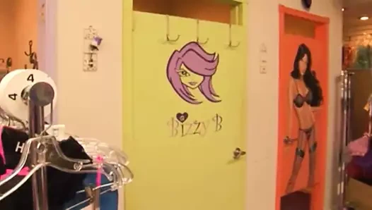 Vintage - GV2 D1 Sc1-Angie Savage, Crissy Moran