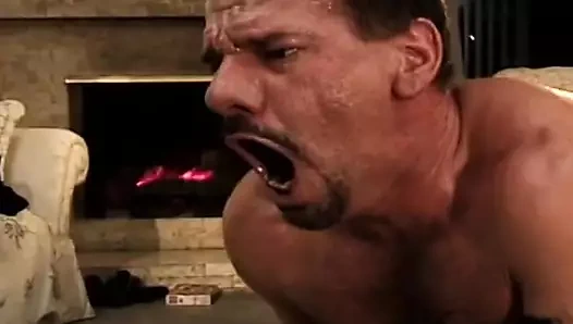 Vahşi eş değiştirenlerin üçlü seksinin tadını çıkarın