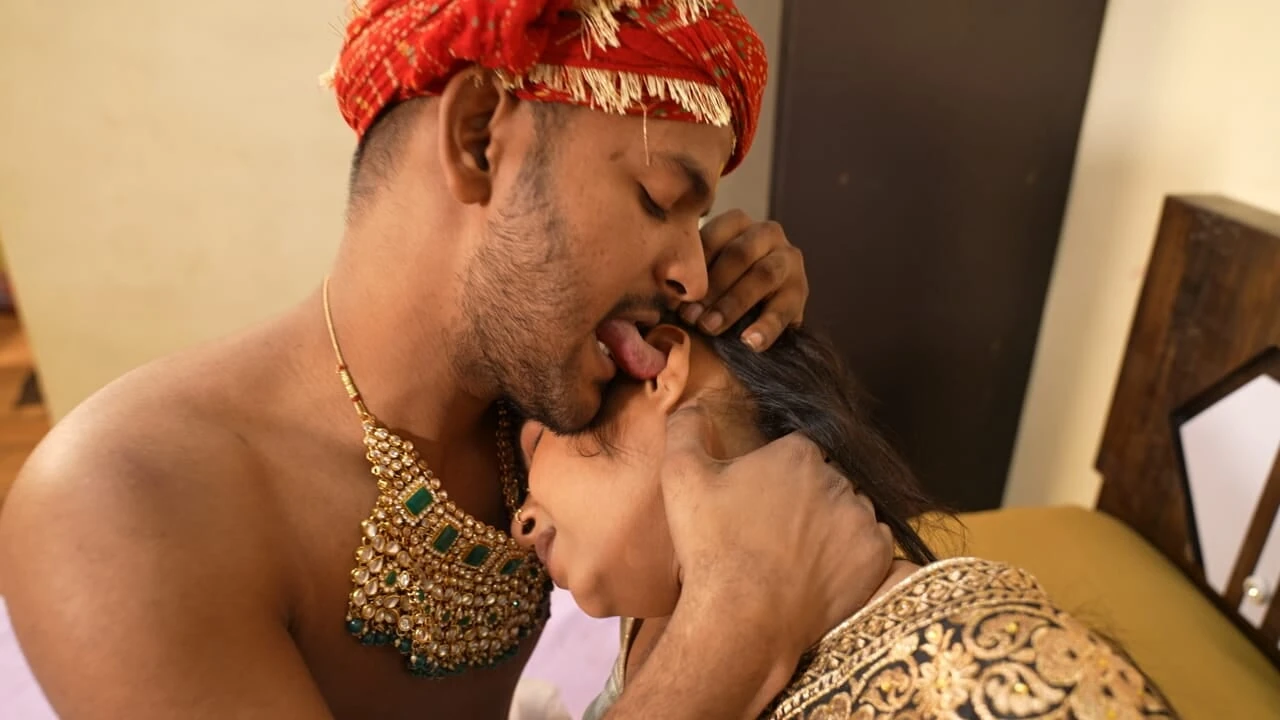 Hot Desi Indian village husband and wife had full romantic sex