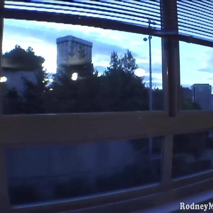 Eski kıllı kız sikişiyor vid döl yutuyor! Ruby Reed