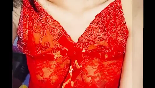 Kırmızı gömlekli dul kadın Sange güçlendirilmek istiyor