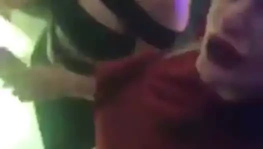 İranlı yıldızı partisi